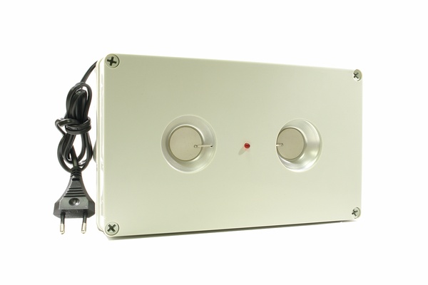 

Ультразвуковой отпугиватель грызунов Ястреб 1200 PRO DUO (1200 кв.м.)