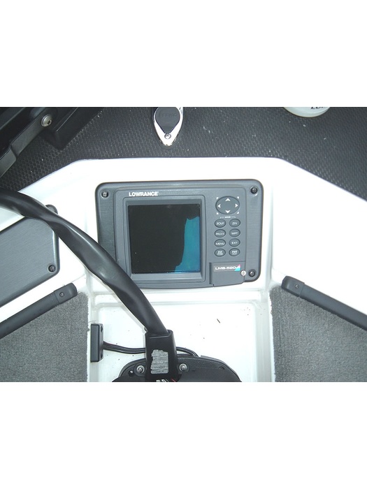 фото Lowrance LMS-520C с датчиком 200 КГц