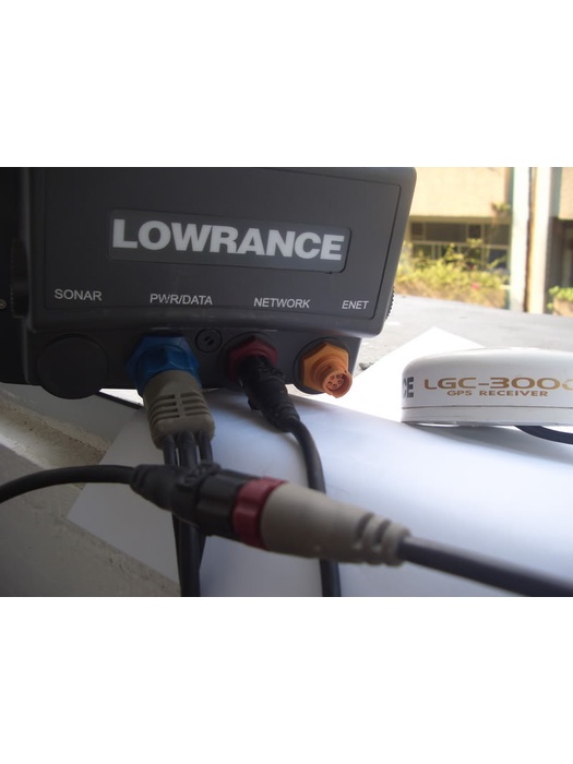 фото Lowrance LMS-525C DF с датчиком 50/200 КГц