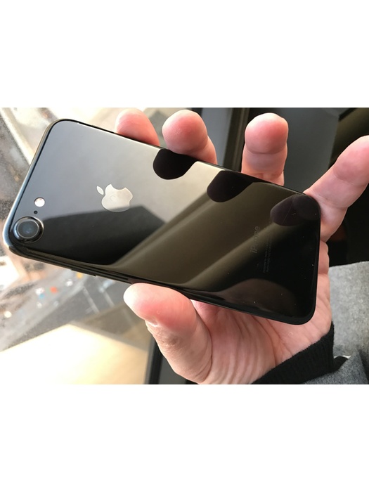 фото Apple iPhone 7 128Gb Jet Black