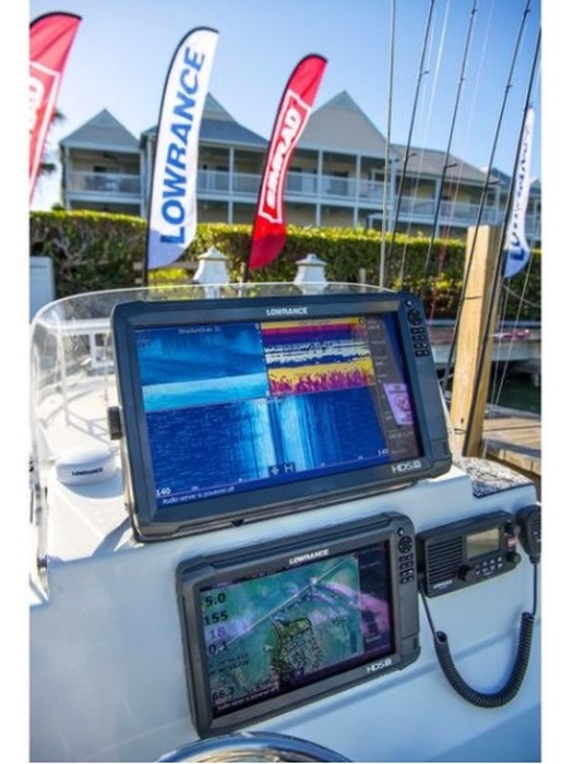 фото Lowrance HDS-16 Carbon