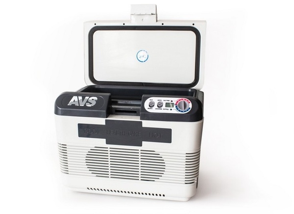 Автомобильный холодильник AVS CC-15WBС 15л 12V/24V/220V (программное управление) - фото 3