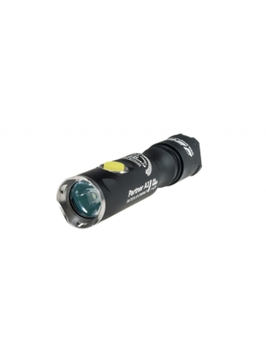 фото Тактический фонарь Armytek Partner A1 Pro v3 Cree XP-L  