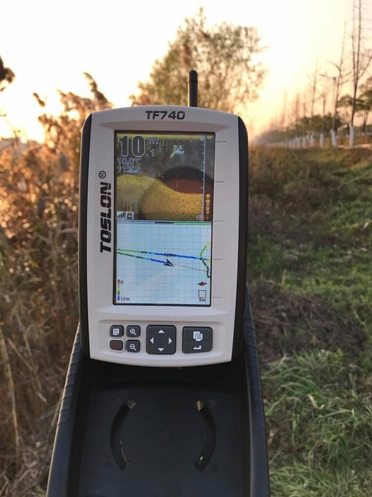 фото Беспроводной цветной картплоттер Fish-finder TF740 GPS+XPILOT